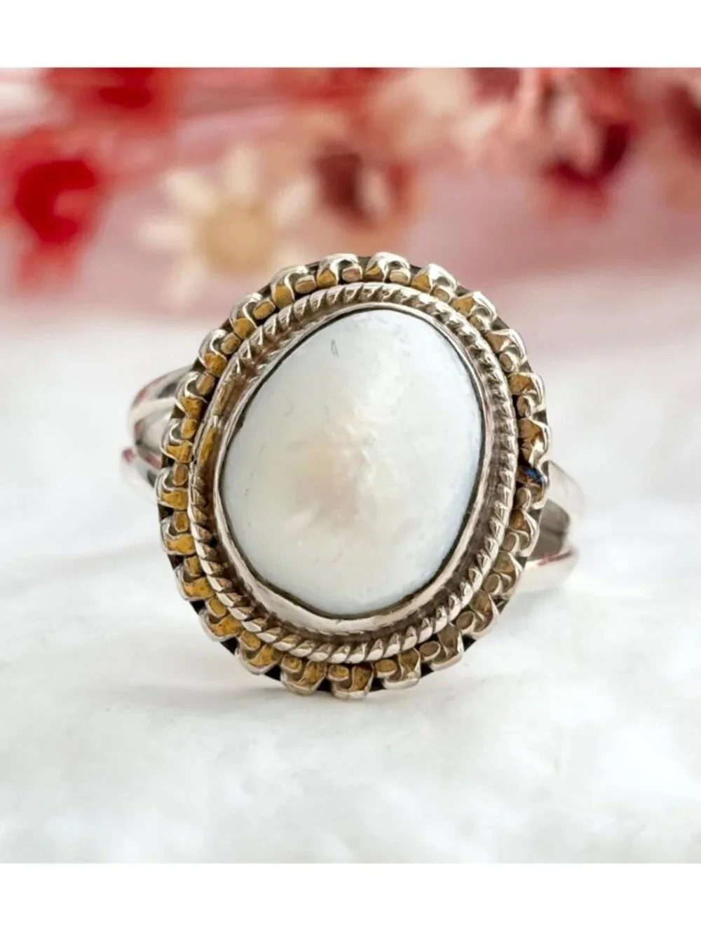 Natural Mother of Pearl Navajo Inspired Sterling Silver 925 Vintage Ring - sz 7